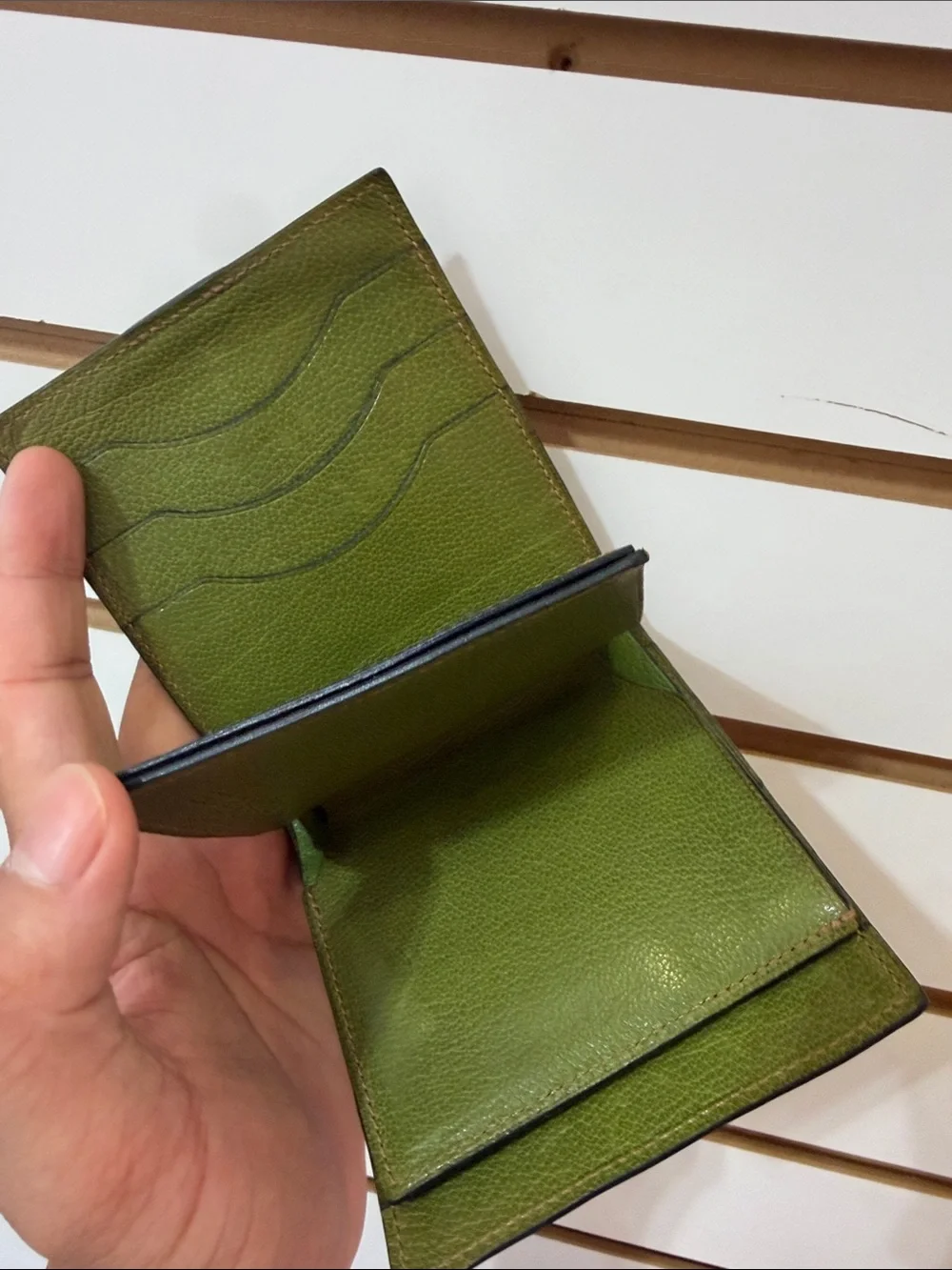 Hermes compact bifold